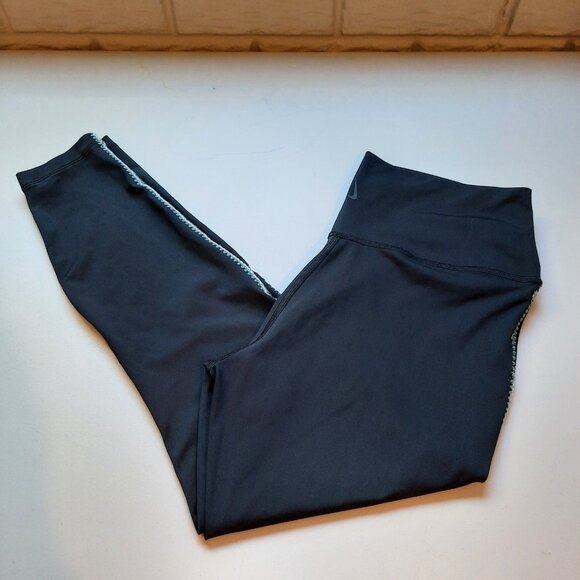 Nike Leggings Womens XL Black High Rise Yoga Crochet Edge 7/8 Boho Dri-Fit - Picture 8 of 12